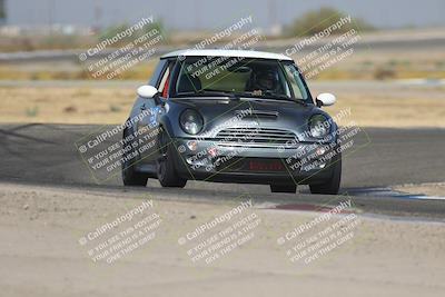 media/Sep-20-2025-Extreme Speed (Sat) [[1fcc23683c]]/Orange (Mid Intermediate)/Session 1 (Sunset)/